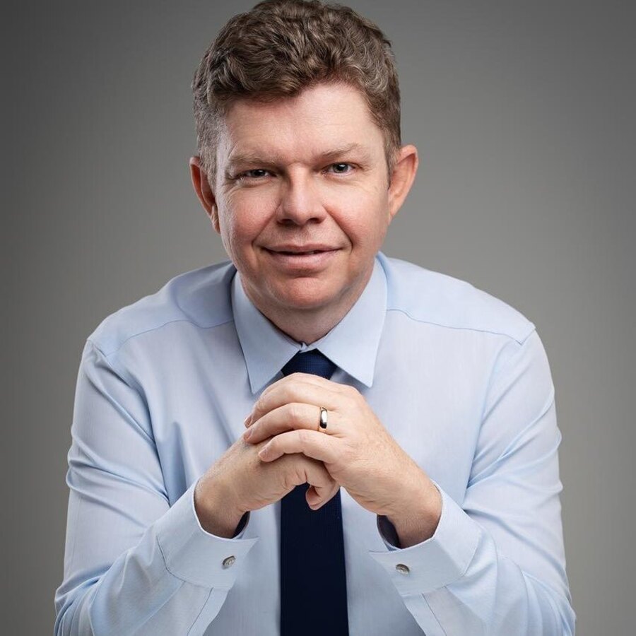 Dr. Wagner M. Santos, cirurgião bucomaxilofacial