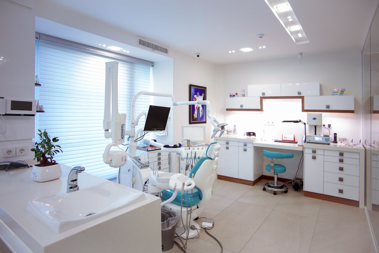 Ambiente clínico moderno da WL Odontologia
